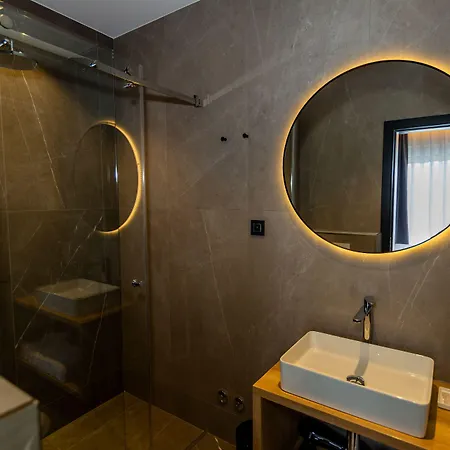 Boutique 76 بيت ضيافة إيموتسكي